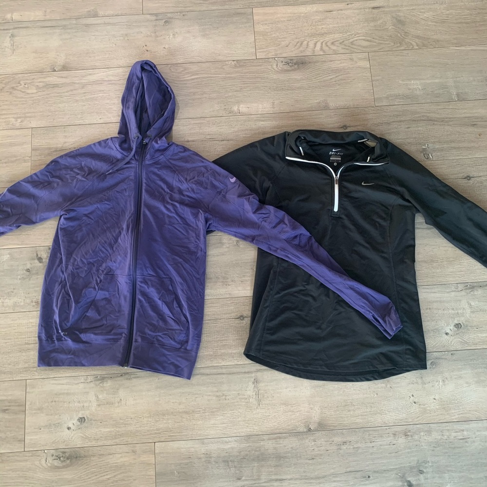 BLACK AND PURPLE NIKE WOMENS WORKOUT JACKETS